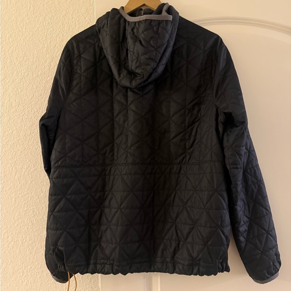 L.L.Bean Black Quilted Jacket - Picture 2 of 3